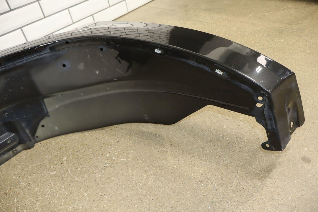 07 - 13 Chevy Avalanche Suburban Tahoe Left Driver Fender Black (41U) See Photos