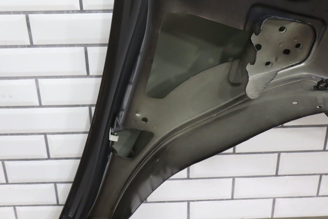 07 - 13 Chevy Avalanche Suburban Tahoe Left Driver Fender Black (41U) See Photos