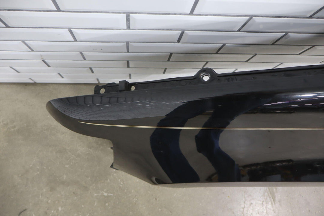 07 - 13 Chevy Avalanche Suburban Tahoe Left Driver Fender Black (41U) See Photos