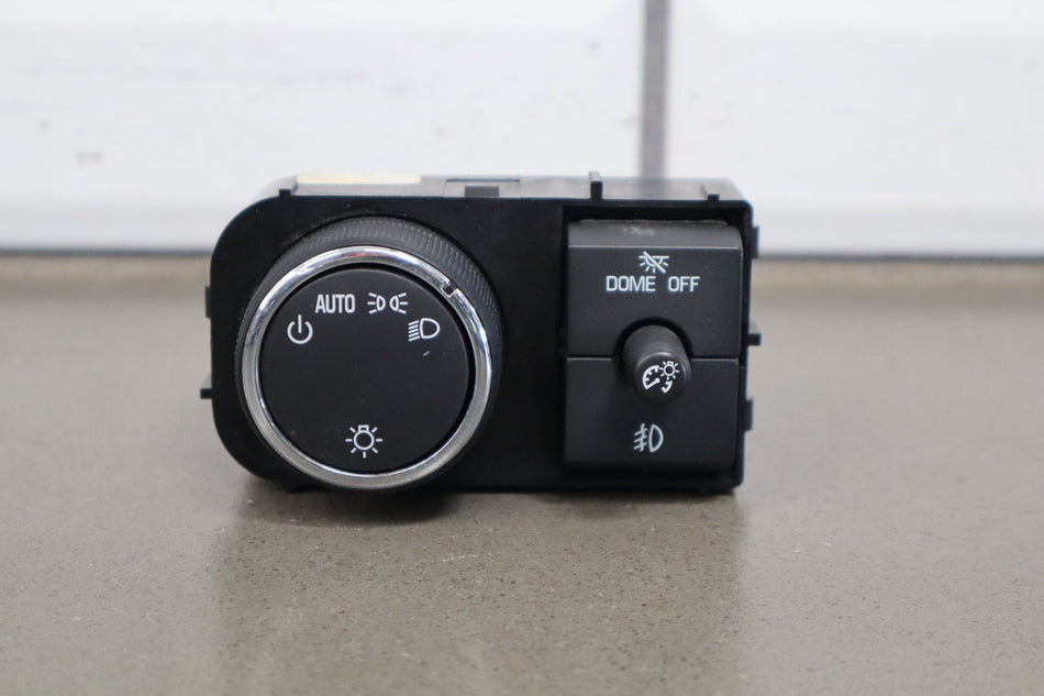 07-13 Chevy Silverado GMT900 Headlight Switch Dash Panel (Tested)