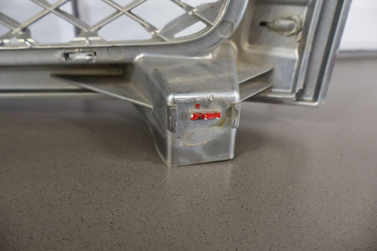 07 - 13 Chevy Silverado OEM Chrome Grille Assembly (See Photos)