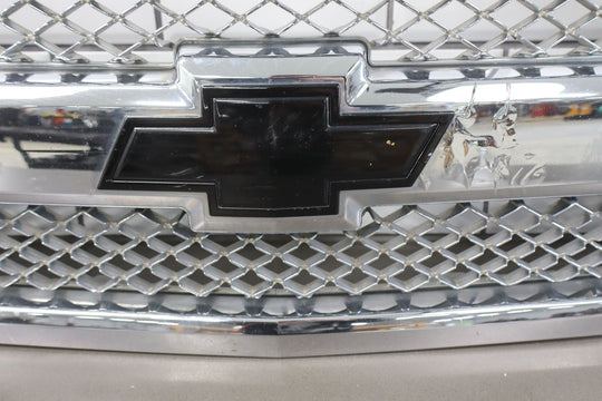 07 - 13 Chevy Silverado OEM Chrome Grille Assembly (See Photos)