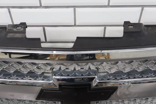 07 - 13 Chevy Silverado OEM Chrome Grille Assembly (See Photos)