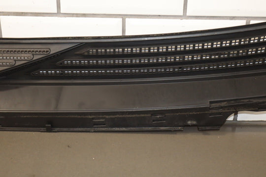 07 - 14 Cadillac Escalade ESV Cowl Vent Panel OEM