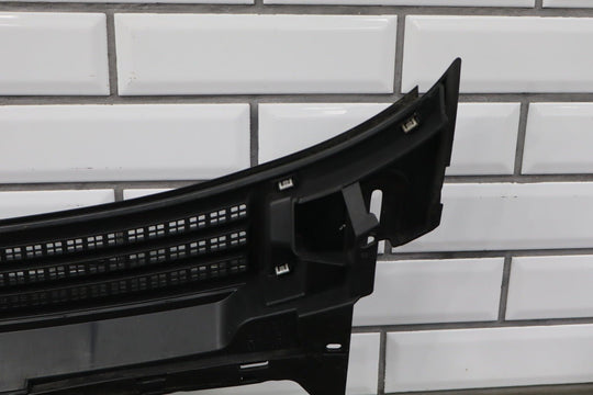 07 - 14 Cadillac Escalade ESV Cowl Vent Panel OEM