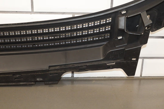 07 - 14 Cadillac Escalade ESV Cowl Vent Panel OEM