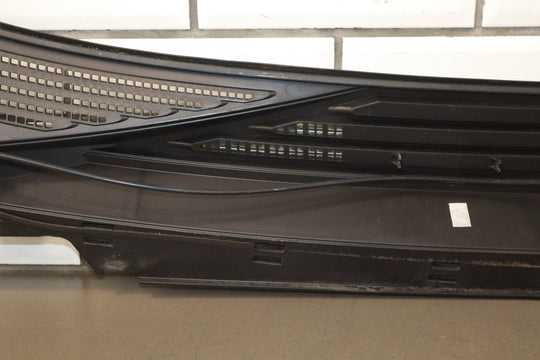 07 - 14 Cadillac Escalade ESV Cowl Vent Panel OEM