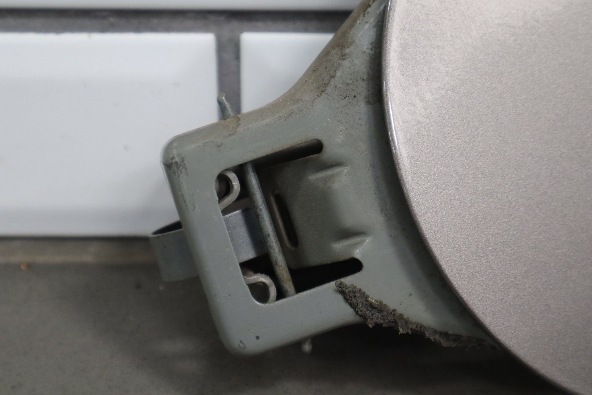07-14 Chevrolet Tahoe Fuel Filler Door Mocha Steel GHA