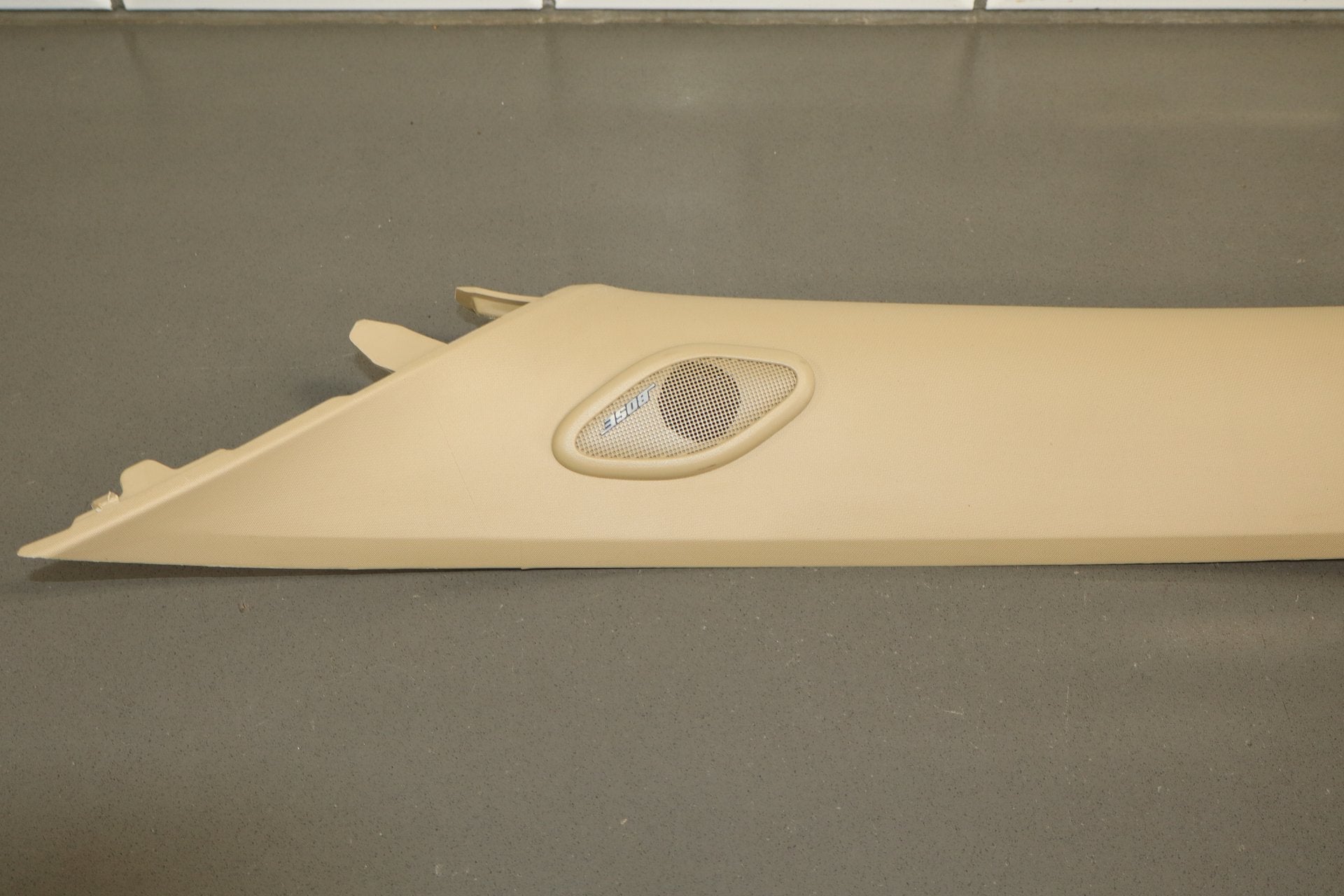 07-14 Chevrolet Tahoe Suburban Pair- Interior A Pillar Trim Light Cashmere 333