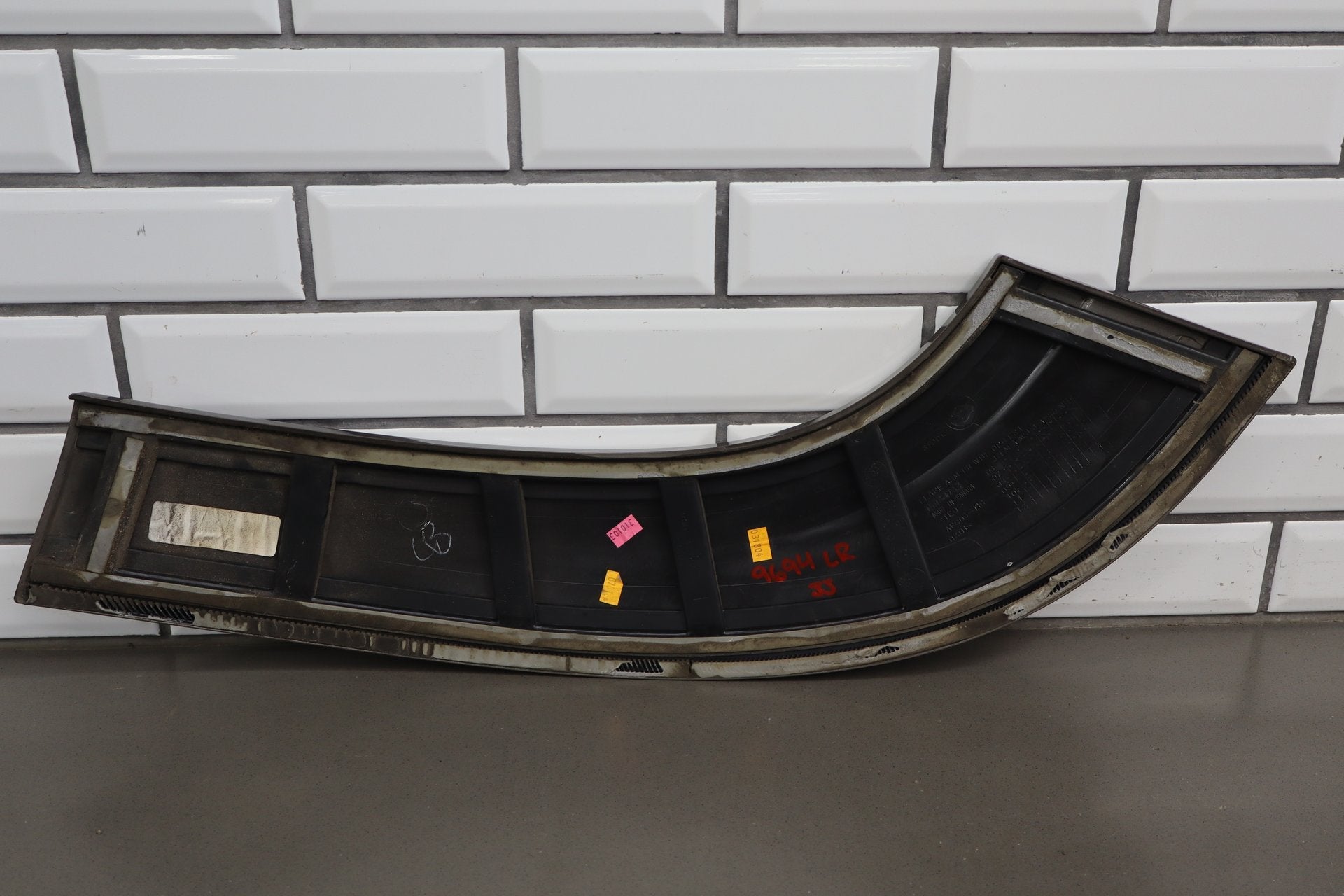 07-14 Chevrolet Tahoe Z71 Left Rear Door Molding Mocha Steel GHA