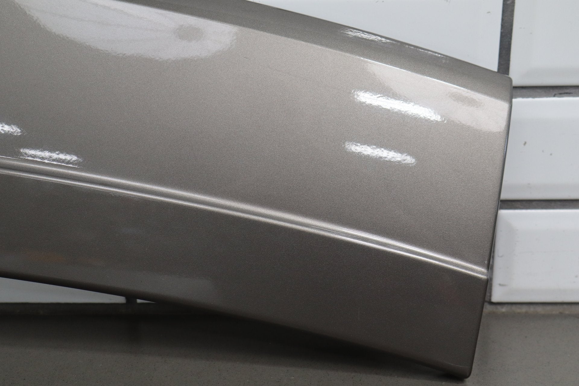 07-14 Chevrolet Tahoe Z71 Right Rear Quarter Panel Moulding Mocha Steel GHA