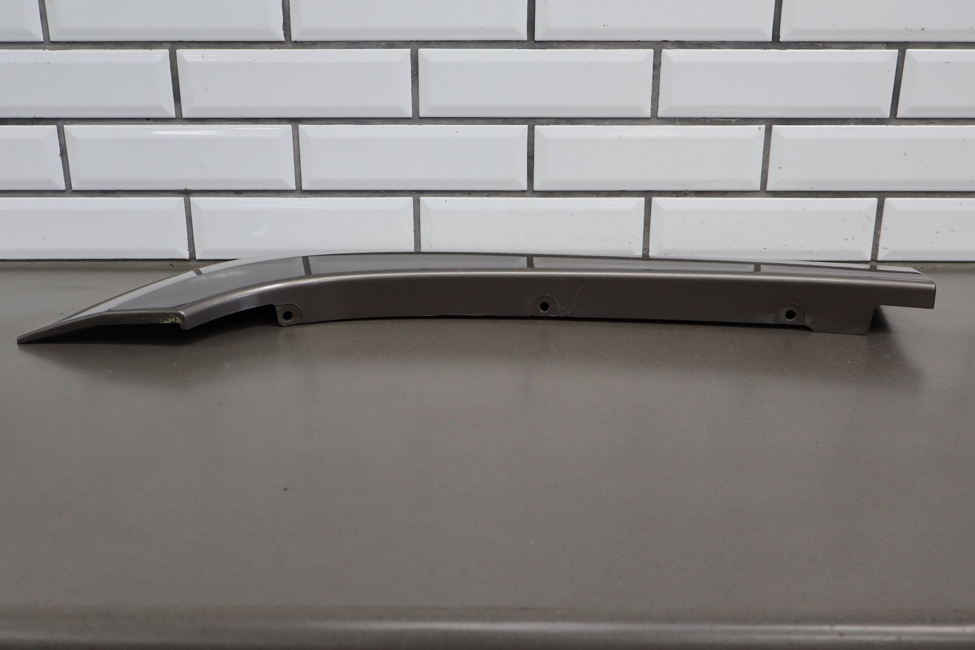 07-14 Chevrolet Tahoe Z71 Right Rear Quarter Panel Moulding Mocha Steel GHA