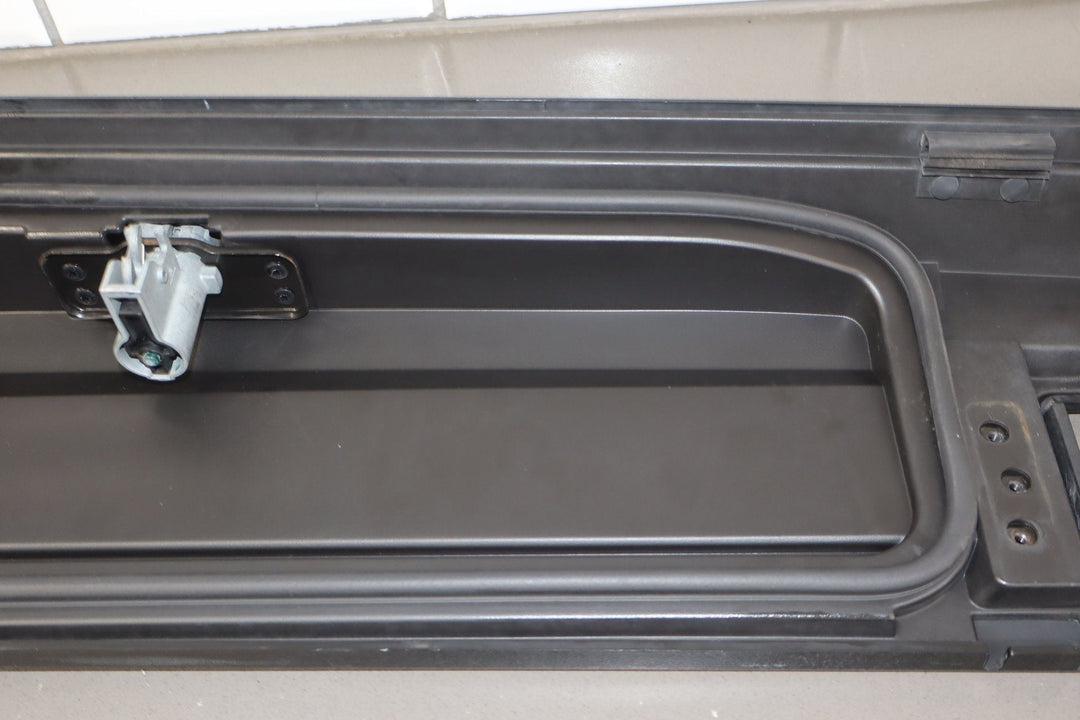 07 - 14 Chevy Avalanche Driver Left LH Bedside Storage Box Lid Cerakoted OEM