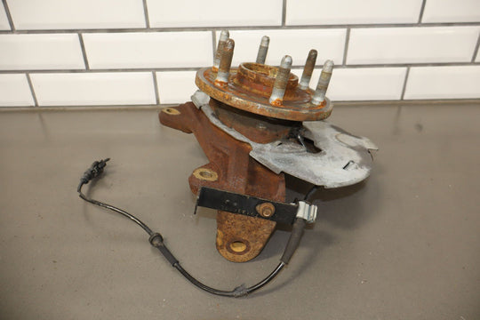 07 - 14 Chevy GMC Truck SUV 1500 GMT900 Driver Left Spindle/Knuckle OEM 88k