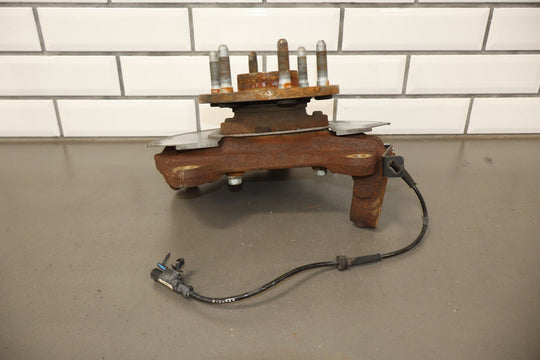 07 - 14 Chevy GMC Truck SUV 1500 GMT900 Driver Left Spindle/Knuckle OEM 88k