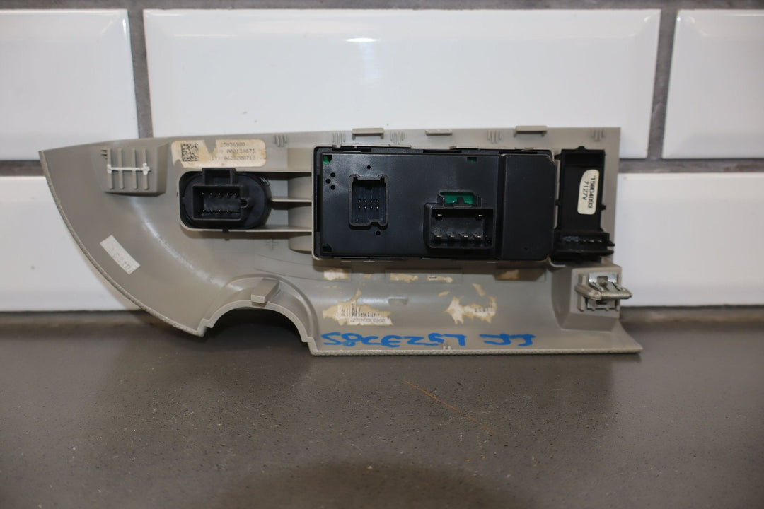 07 - 14 Chevy Silverado 2500HD Driver Left Master Window Switch (Light Titanium)