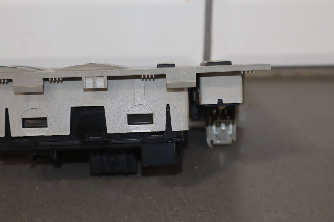 07 - 14 Chevy Silverado 2500HD Driver Left Master Window Switch (Light Titanium)