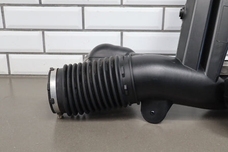 07-14 Chevy Silverado GMT900 6.0 L96 Air Cleaner Assembly