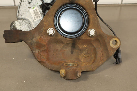 07 - 14 Chevy Suburban GMT900 Passenger Right RH Front Spindle/Knuckle 2WD