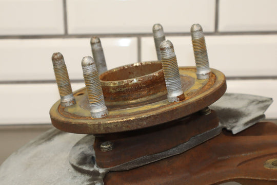 07 - 14 Chevy Tahoe Suburban Yukon Escalade (2WD) Left Front Spindle Knuckle