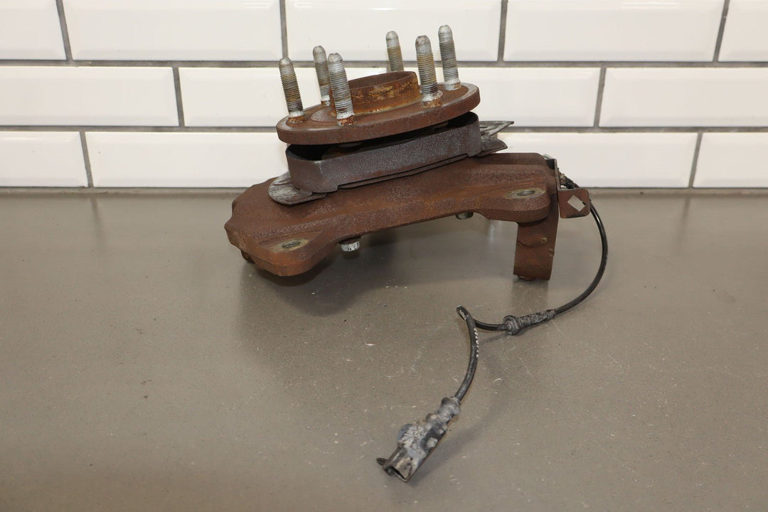 07 - 14 Chevy Tahoe Suburban Yukon Escalade (2WD) Left Front Spindle Knuckle