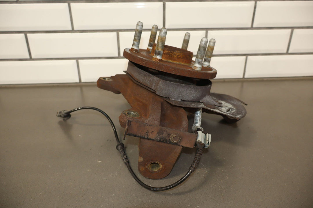 07 - 14 Chevy Tahoe Suburban Yukon Escalade (2WD) Left Front Spindle Knuckle