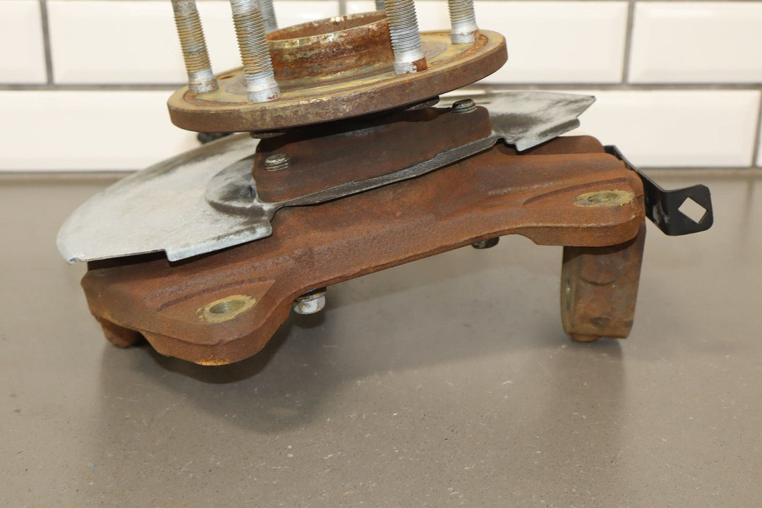 07 - 14 Chevy Tahoe Suburban Yukon Escalade (2WD) Left Front Spindle Knuckle