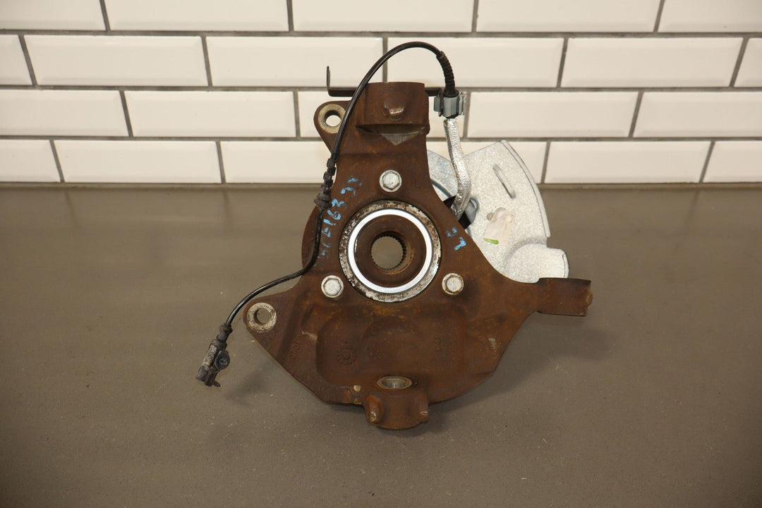 07 - 14 Chevy Tahoe Suburban Yukon Escalade (2WD) Left Front Spindle Knuckle