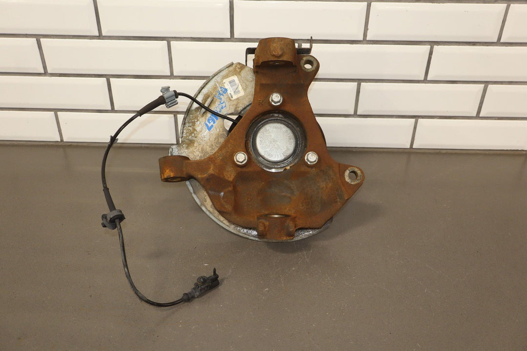 07 - 14 Chevy Tahoe Suburban Yukon Escalade (2WD) Right Front Spindle Knuckle