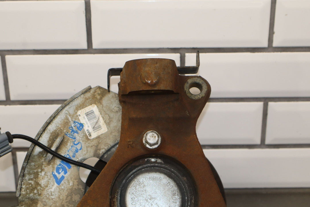 07 - 14 Chevy Tahoe Suburban Yukon Escalade (2WD) Right Front Spindle Knuckle