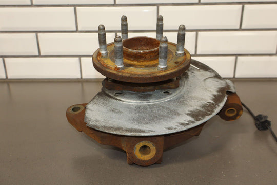 07 - 14 Chevy Tahoe Suburban Yukon Escalade (2WD) Right Front Spindle Knuckle