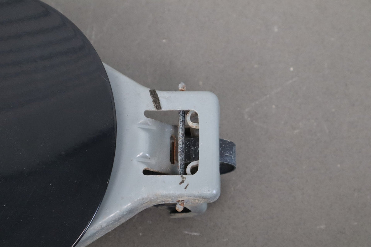 07-14 Chevy Tahoe Yukon Escalade Fuel Filler Door (Black 41)