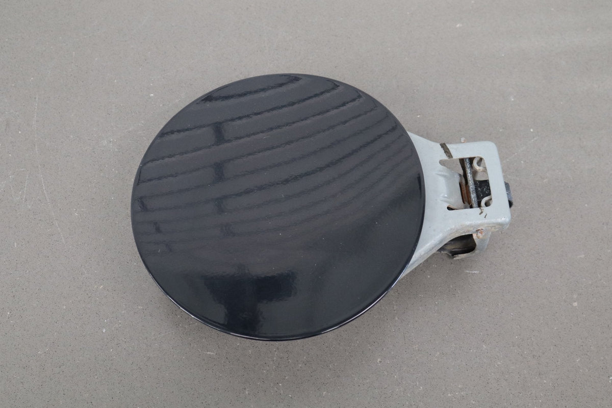 07-14 Chevy Tahoe Yukon Escalade Fuel Filler Door (Black 41)