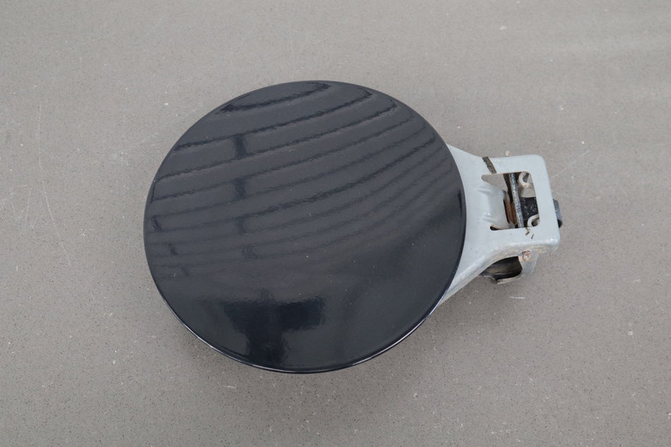 07-14 Chevy Tahoe Yukon Escalade Fuel Filler Door (Black 41)