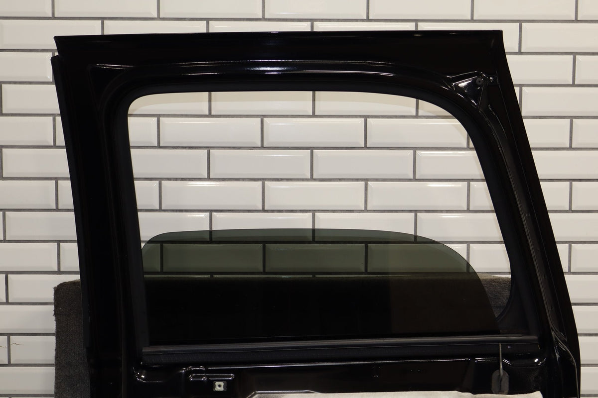 07-14 Chevy Tahoe Yukon Right Rear Door (Black 41) 22892598