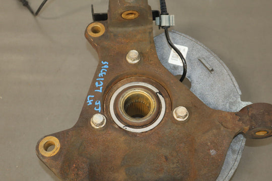 07 - 14 Chevy Truck SUV GMT900 Driver Left LH Front Spindle Knuckle 4x4 OEM