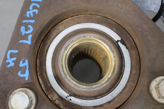 07 - 14 Chevy Truck SUV GMT900 Driver Left LH Front Spindle Knuckle 4x4 OEM