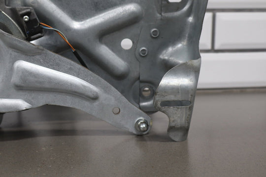 07 - 14 GM SUV Power Lift Gate Motor Tailgate Hatch Deck Lid Trunk Decklid OEM