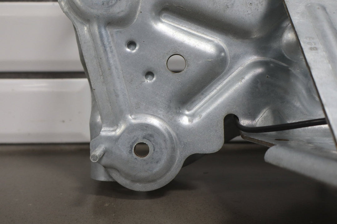 07 - 14 GM SUV Power Lift Gate Motor Tailgate Hatch Deck Lid Trunk Decklid OEM