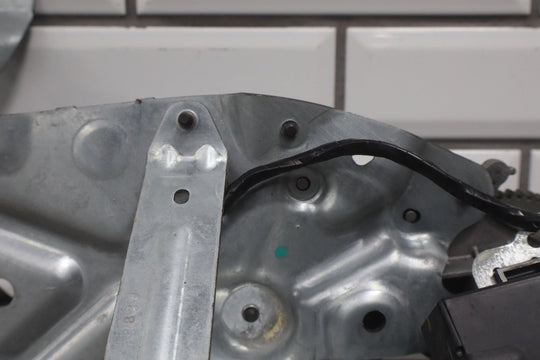 07 - 14 GM SUV Power Lift Gate Motor Tailgate Hatch Deck Lid Trunk Decklid OEM