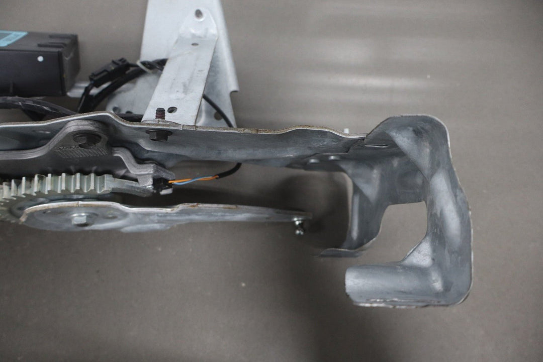 07 - 14 GM SUV Power Lift Gate Motor Tailgate Hatch Deck Lid Trunk Decklid OEM