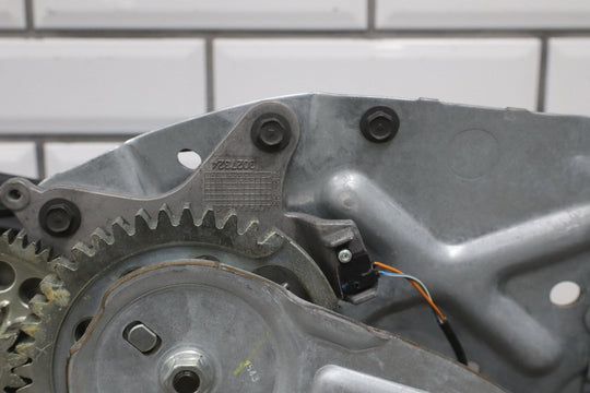 07 - 14 GM SUV Power Lift Gate Motor Tailgate Hatch Deck Lid Trunk Decklid OEM