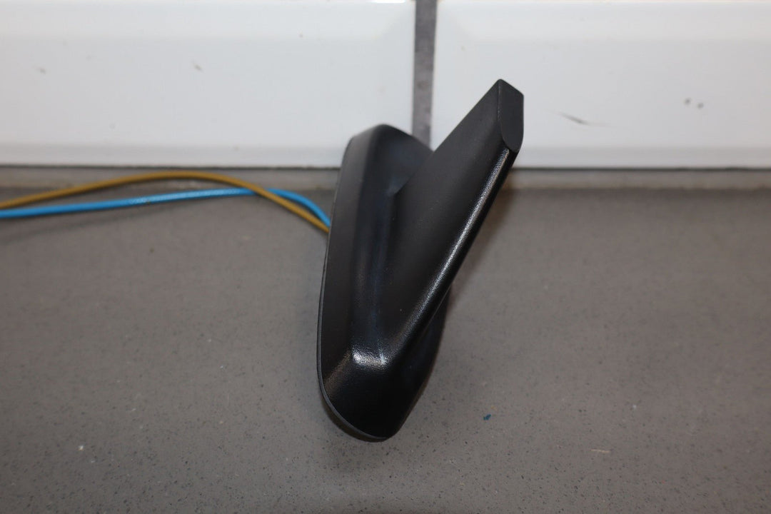 07 - 14 GMC Yukon Denali GMT800 Roof Mounted Shark Fin Antenna 20791465