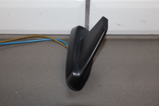 07 - 14 GMC Yukon Denali GMT800 Roof Mounted Shark Fin Antenna 20791465