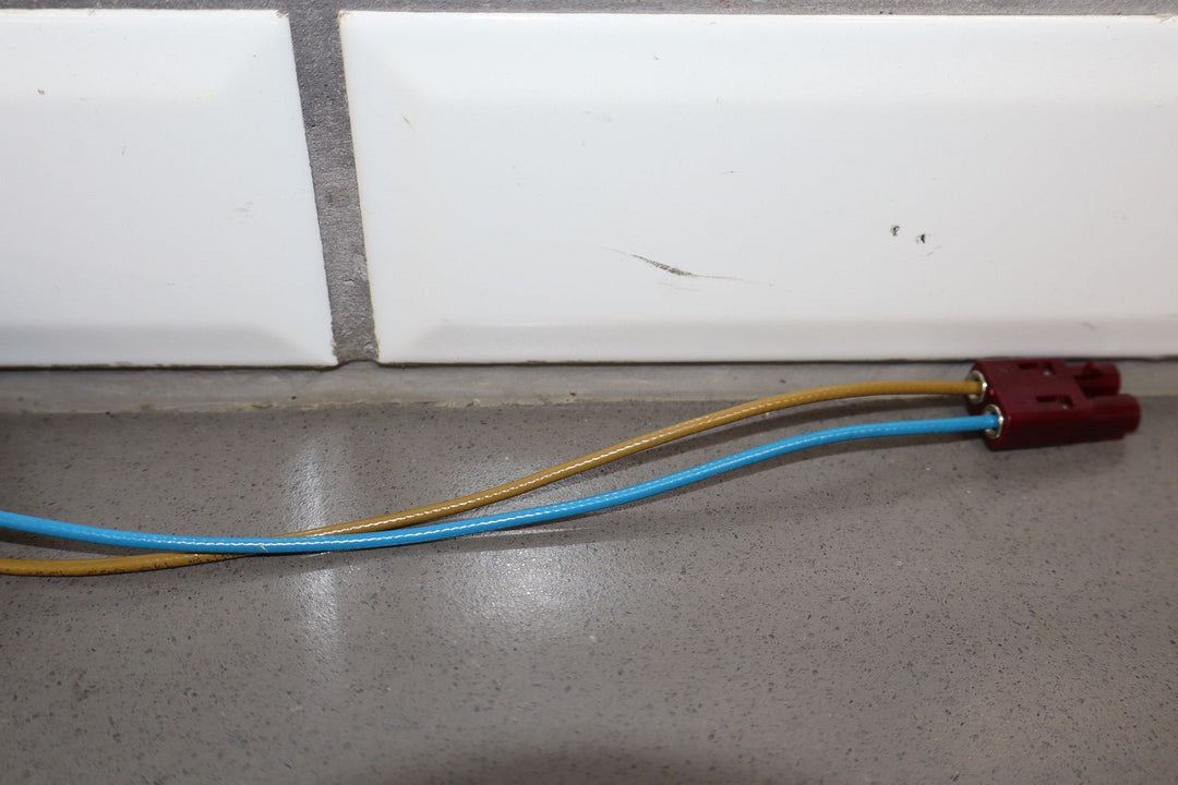 07 - 14 GMC Yukon Denali GMT800 Roof Mounted Shark Fin Antenna 20791465