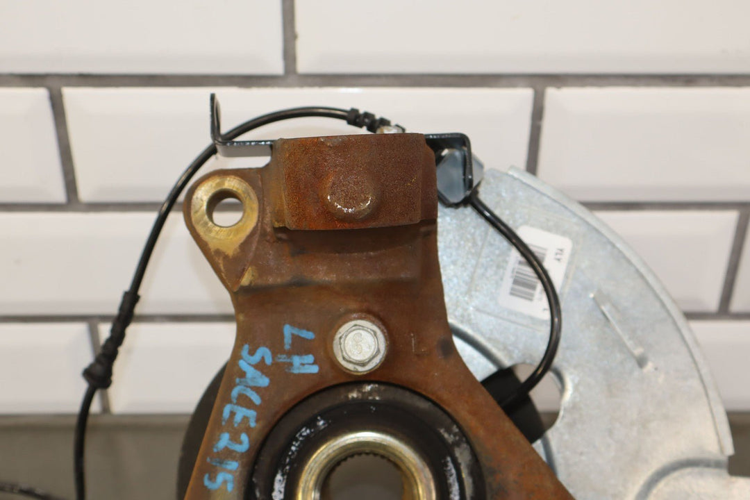 07 - 14 GMC Yukon GMT900 4x4 Left Front Spindle/Knuckle 81k OEM