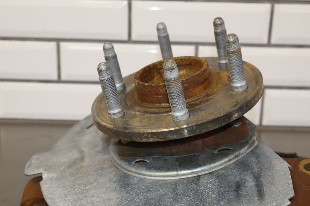 07 - 14 GMC Yukon GMT900 4x4 Left Front Spindle/Knuckle 81k OEM