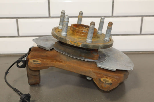 07 - 14 GMC Yukon GMT900 4x4 Right Front Spindle/Knuckle 81k OEM