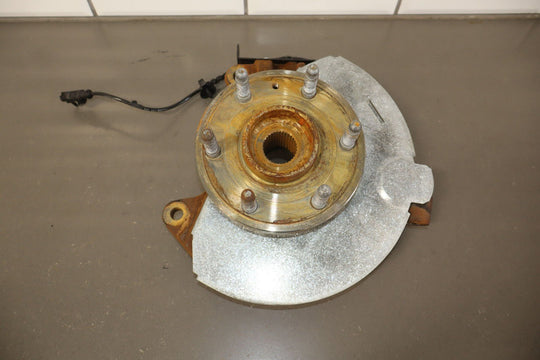07 - 14 GMC Yukon GMT900 4x4 Right Front Spindle/Knuckle 81k OEM