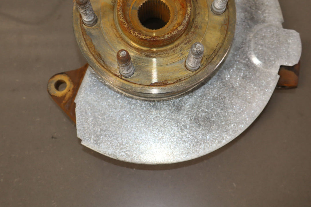 07 - 14 GMC Yukon GMT900 4x4 Right Front Spindle/Knuckle 81k OEM